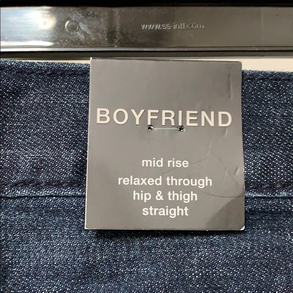 Mossimo boyfriend denim crop (fits larger than 4) - Picture 4 of 6